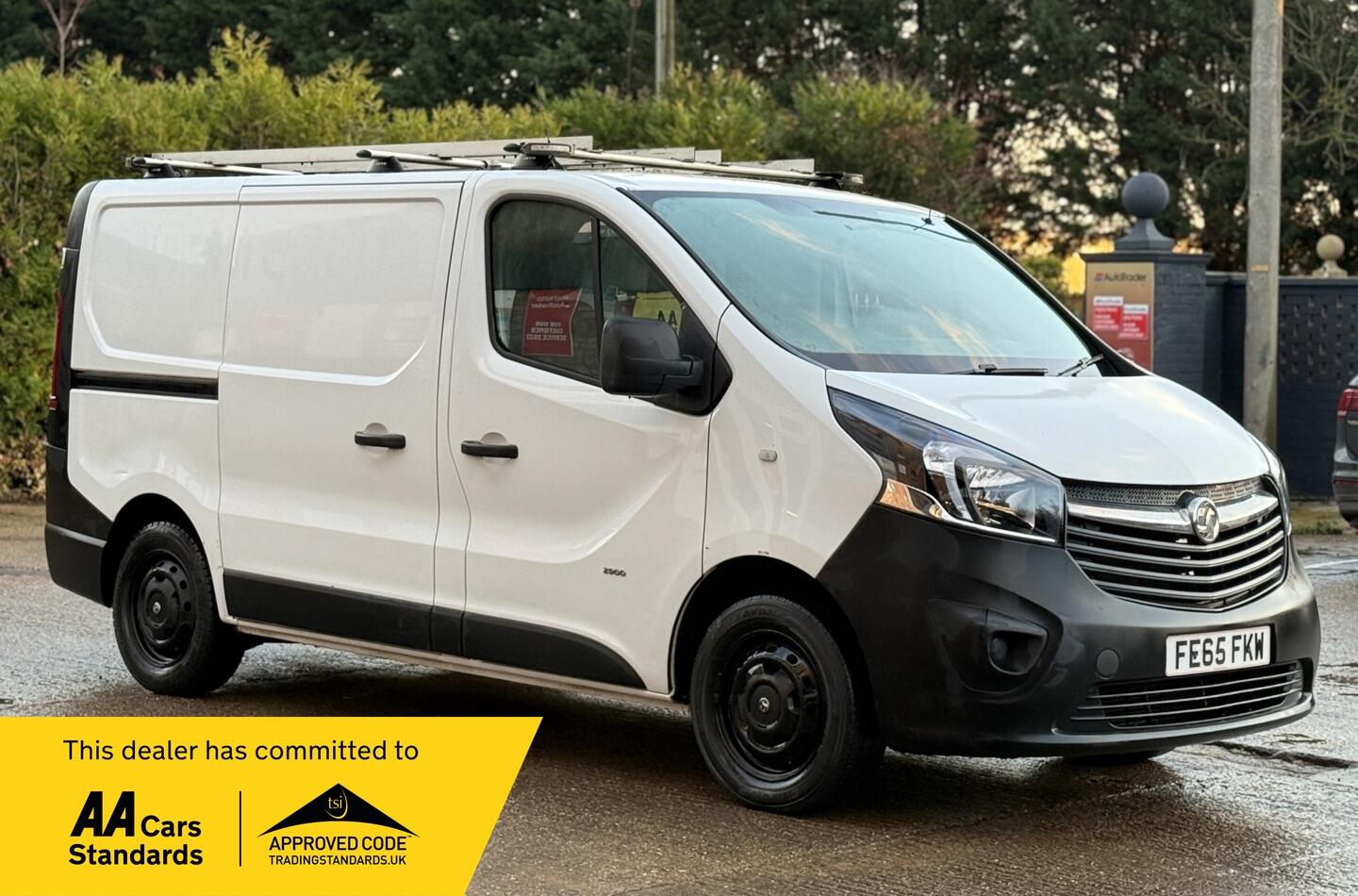 Used Vauxhall Vivaro 2015 for sale - 76804323: Photo 1