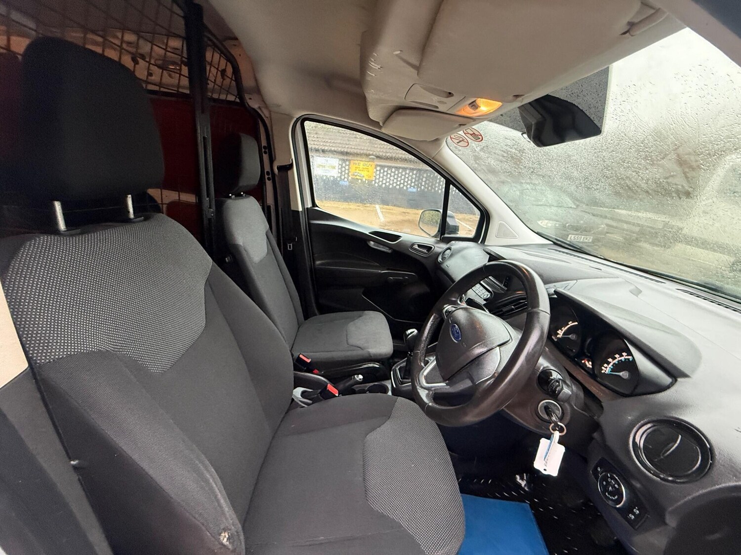 Used Ford Transit Courier 2020 for sale - 77336901: Photo 10