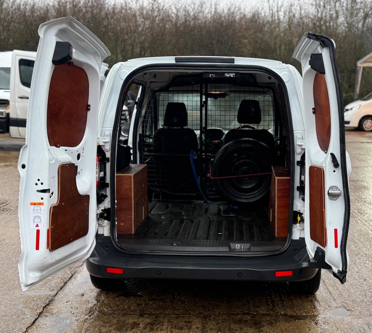 Used Ford Transit Courier 2020 for sale - 77336901: Photo 12