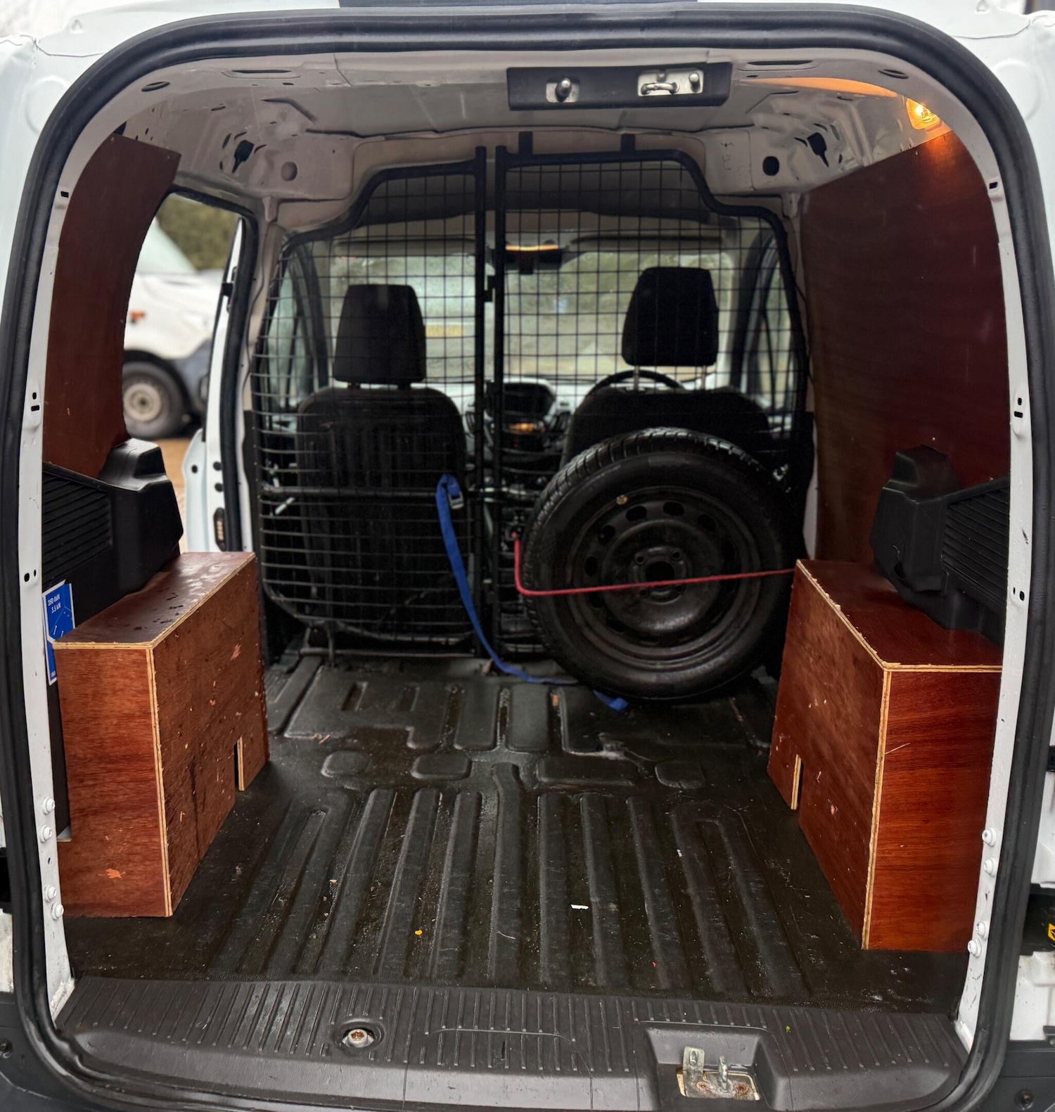 Used Ford Transit Courier 2020 for sale - 77336901: Photo 13