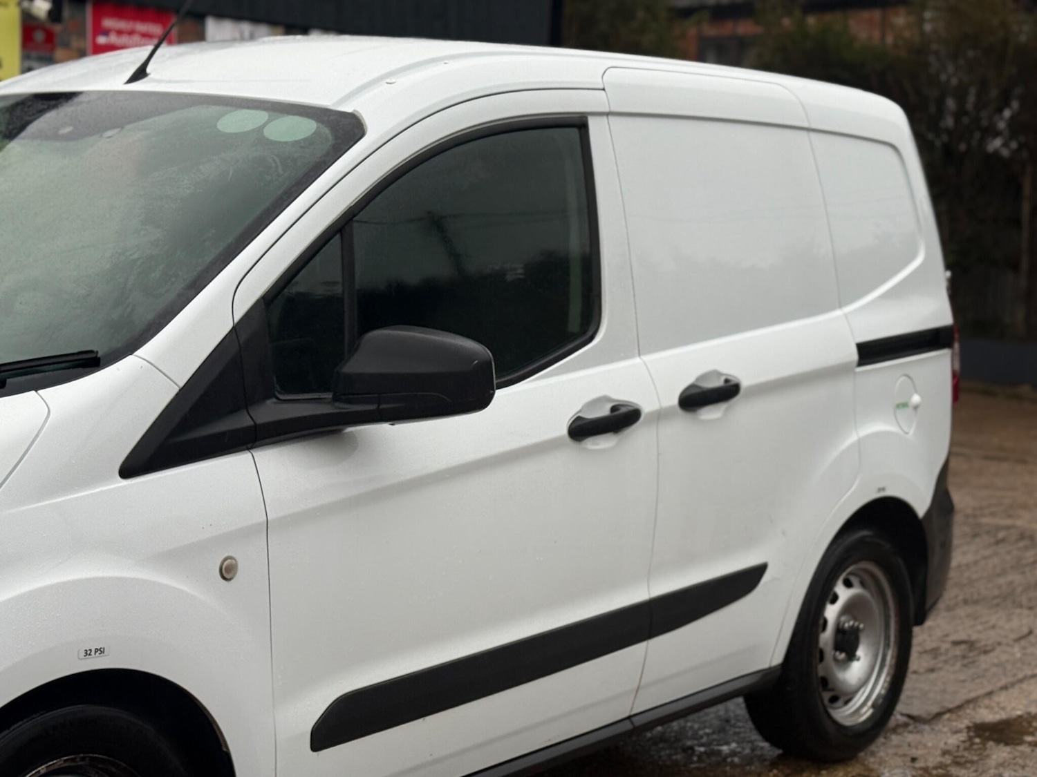 Used Ford Transit Courier 2020 for sale - 77336901: Photo 21
