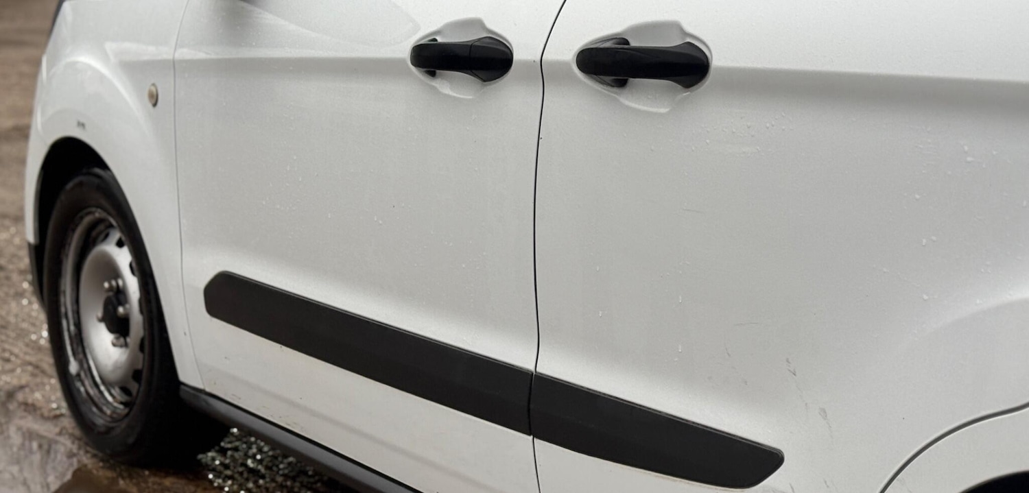 Used Ford Transit Courier 2020 for sale - 77336901: Photo 24