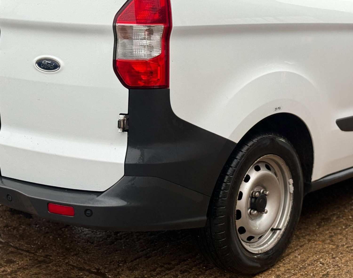 Used Ford Transit Courier 2020 for sale - 77336901: Photo 25