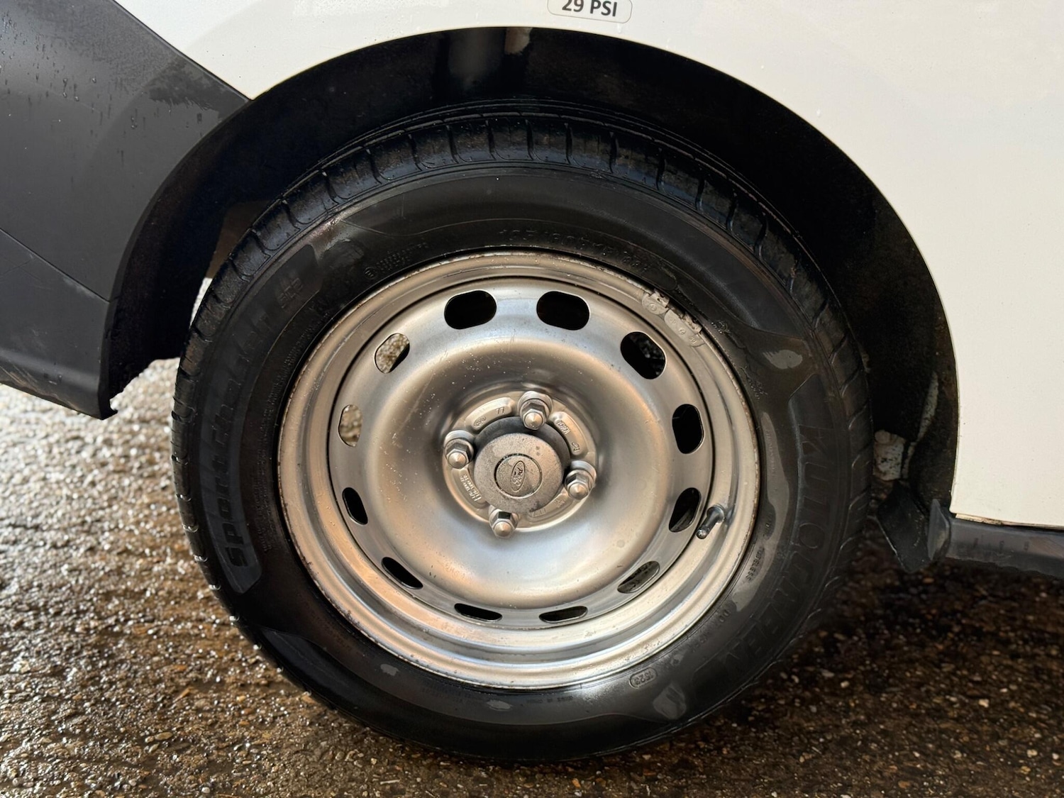 Used Ford Transit Courier 2020 for sale - 77336901: Photo 37