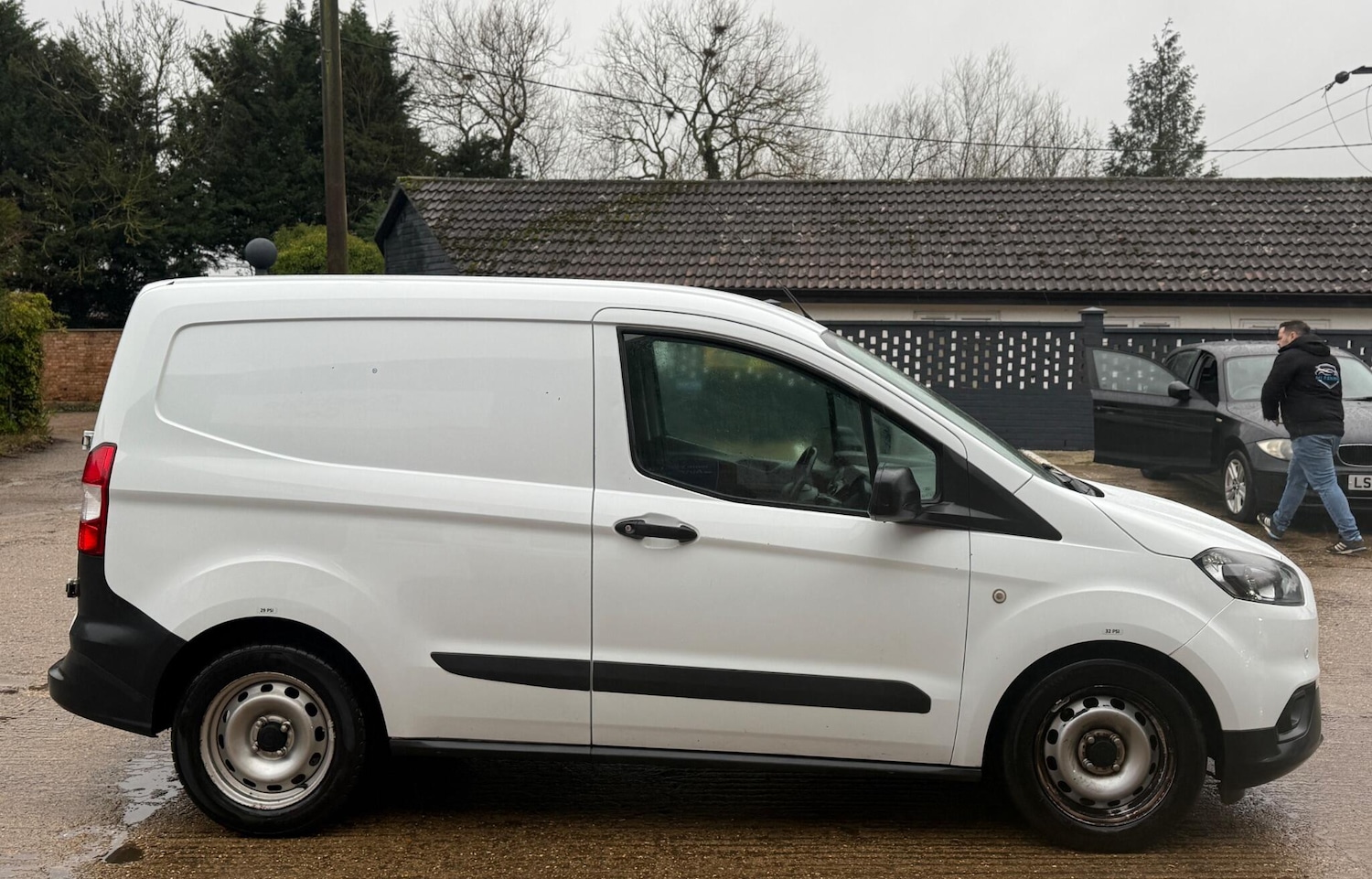 Used Ford Transit Courier 2020 for sale - 77336901: Photo 7