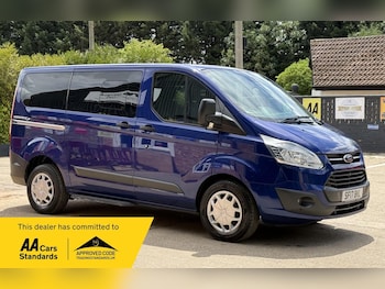 Used Ford Tourneo Custom 2017 for sale - 79620045: Photo