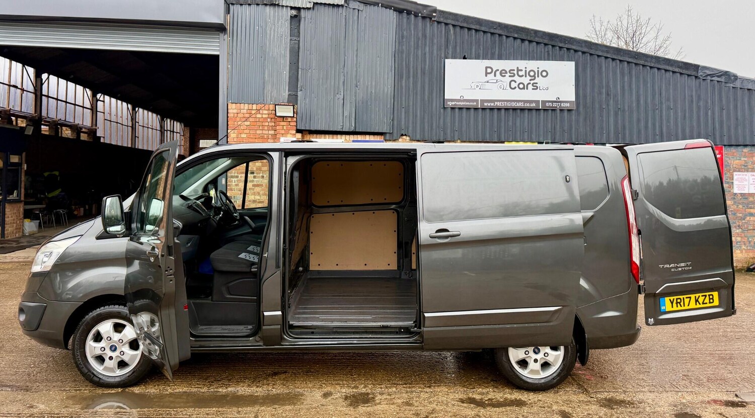 Used Ford Transit Custom 2017 for sale - 77542607: Photo 13