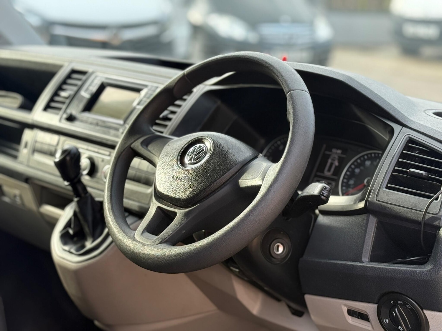 Used Volkswagen Transporter 2017 for sale - 76859374: Photo 9