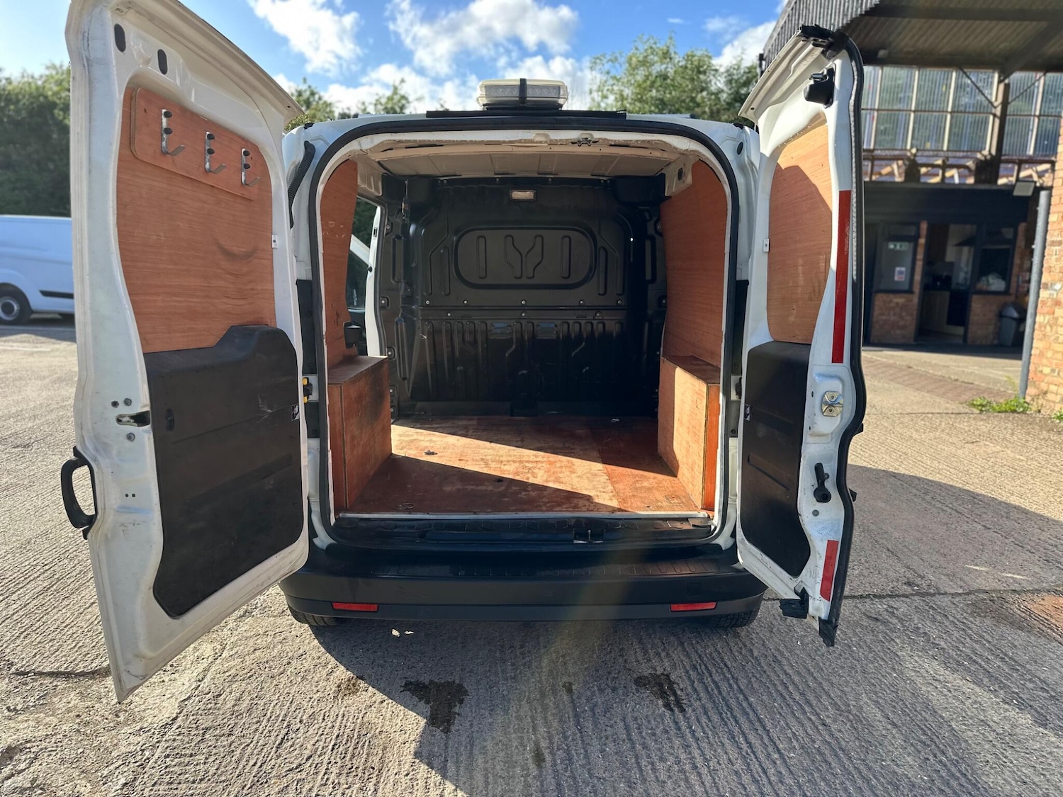 Used Vauxhall Combo 2013 for sale - 76883926: Photo 18