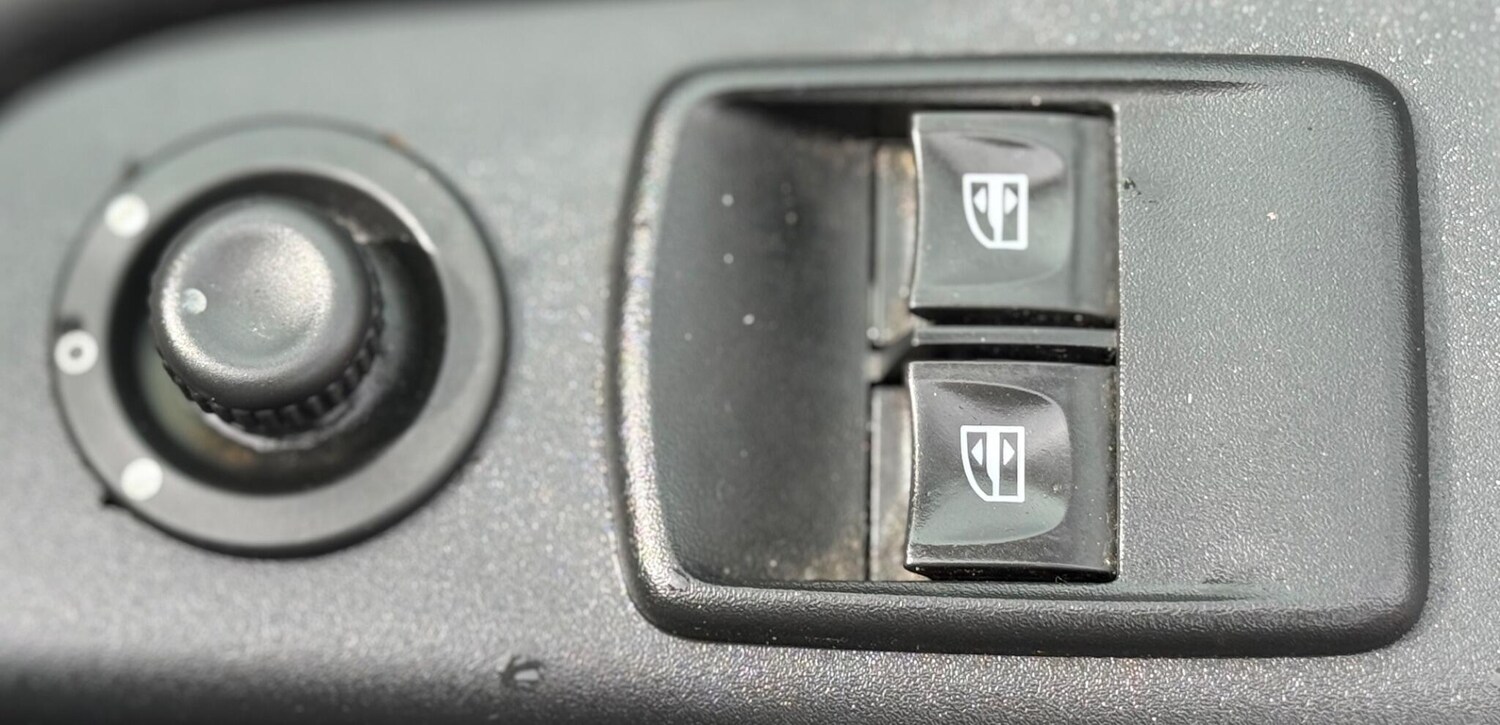 Vehicle 33