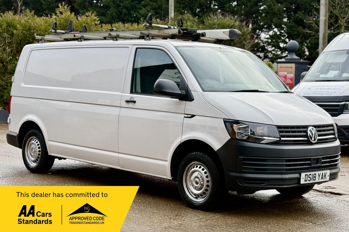 Used Volkswagen Transporter 2018 for sale - 77171404: Photo 1