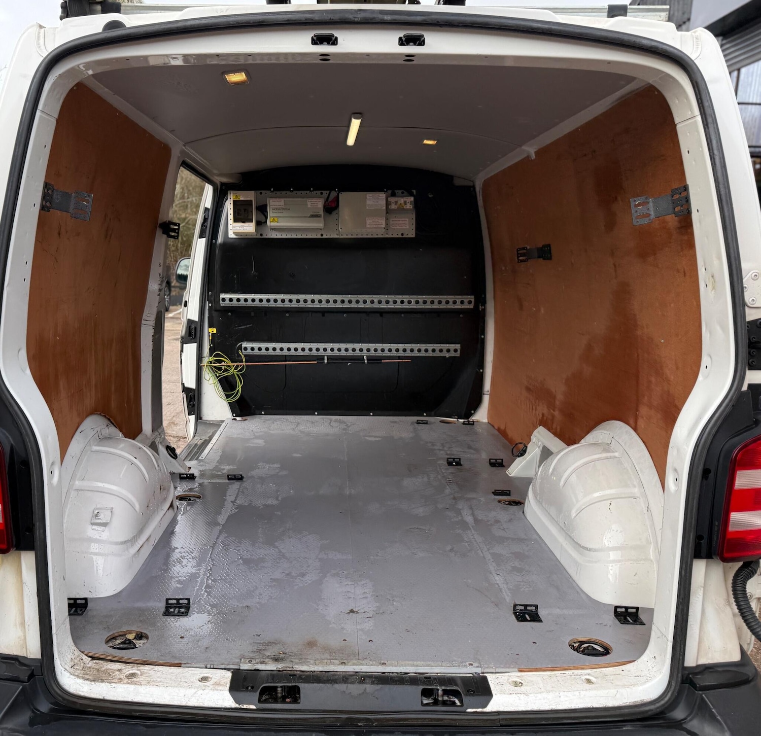 Used Volkswagen Transporter 2018 for sale - 77171404: Photo 18