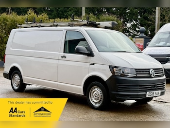 Used Volkswagen Transporter 2018 for sale - 77171404: Photo