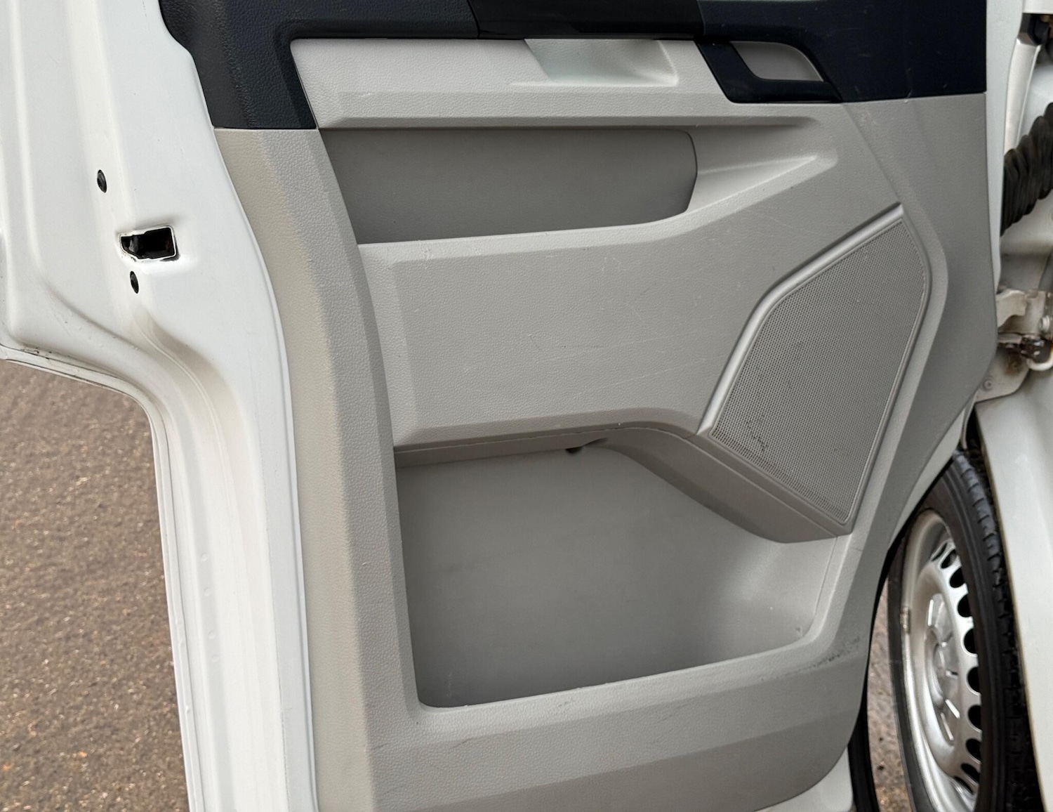 Used Volkswagen Transporter 2018 for sale - 77171404: Photo 35