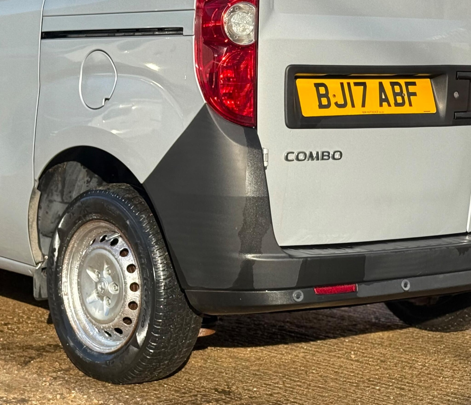 Used Vauxhall Combo 2017 for sale - 76565581: Photo 31