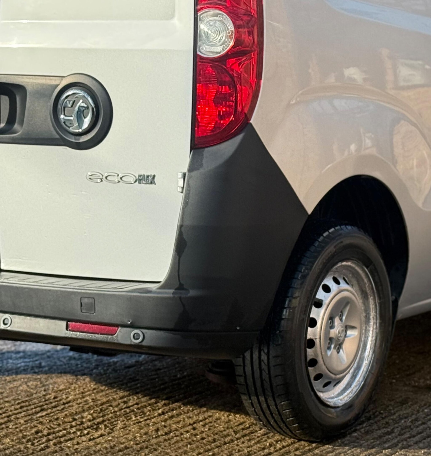 Used Vauxhall Combo 2017 for sale - 76565581: Photo 34