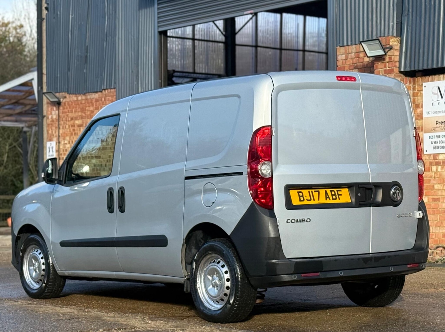 Used Vauxhall Combo 2017 for sale - 76565581: Photo 9