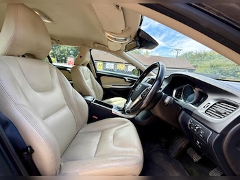 Used Volvo V60 2014 for sale - 79341639: Photo