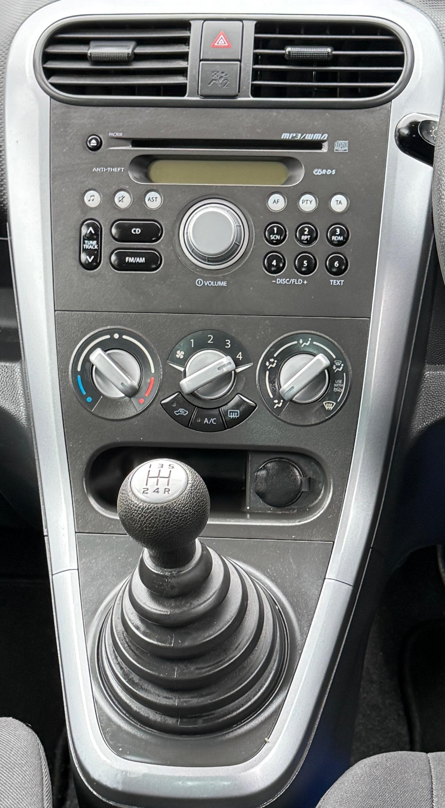 Used Suzuki Splash 2012 for sale - 77180019: Photo 18