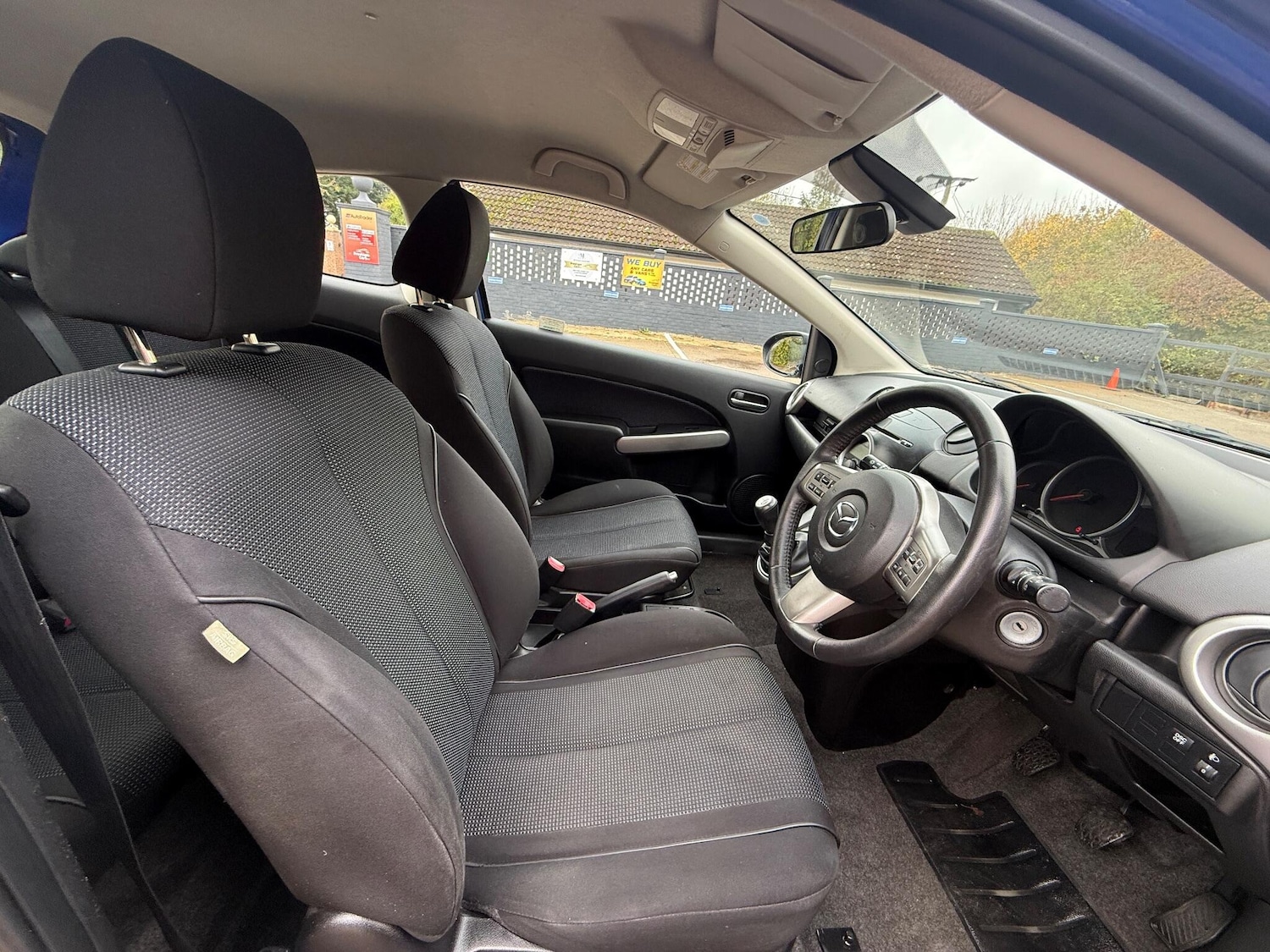 Used Mazda Mazda2 2010 for sale - 76422577: Photo 10