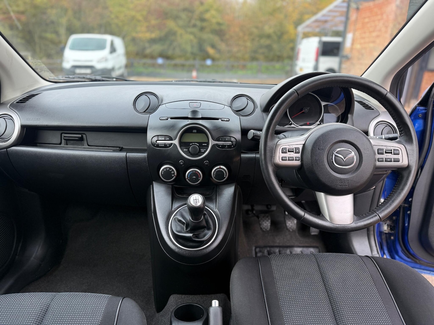 Used Mazda Mazda2 2010 for sale - 76422577: Photo 14