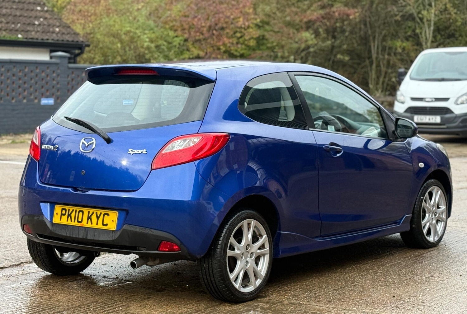 Used Mazda Mazda2 2010 for sale - 76422577: Photo 5