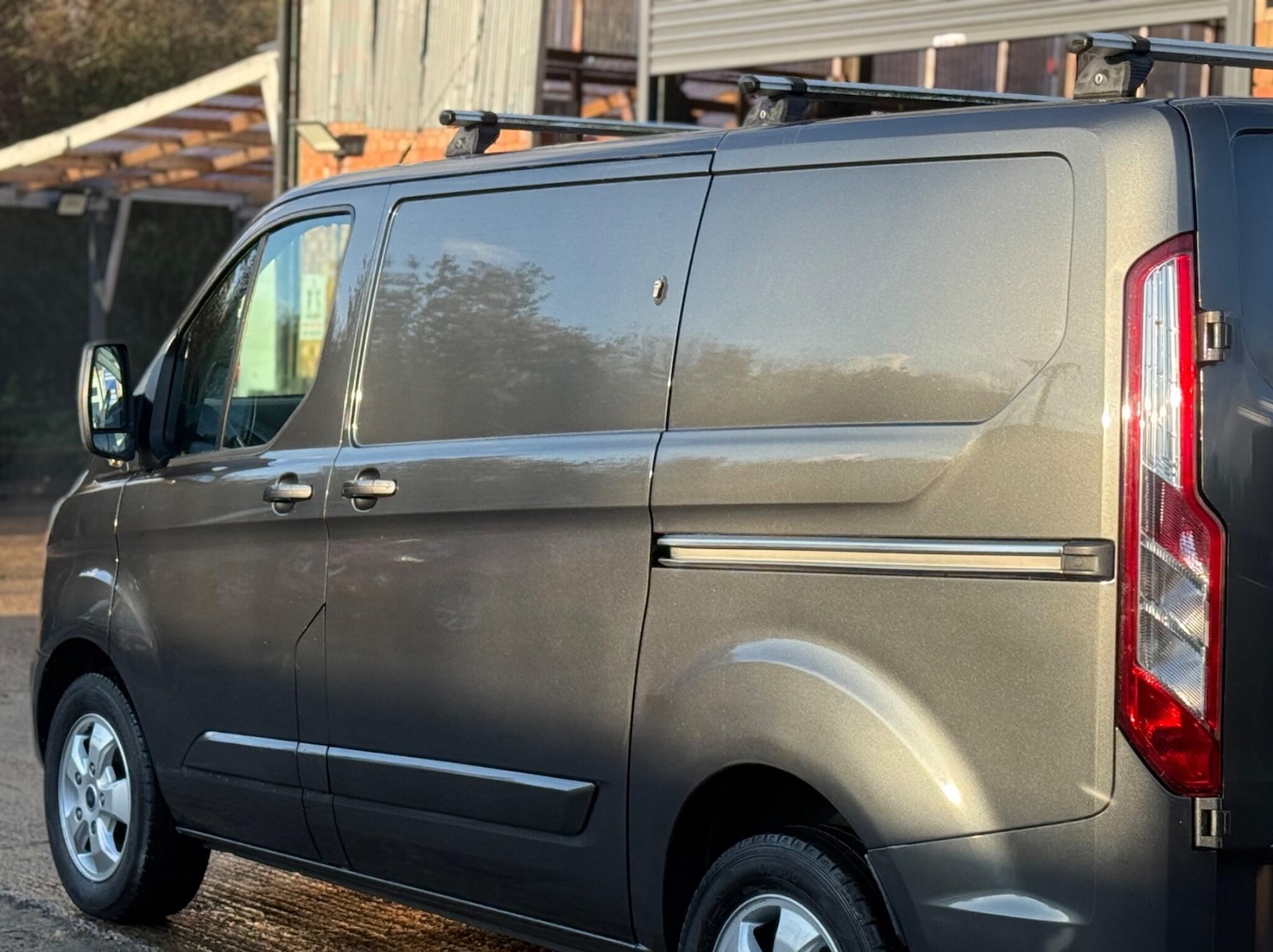 Used Ford Transit Custom 2017 for sale - 76508870: Photo 30