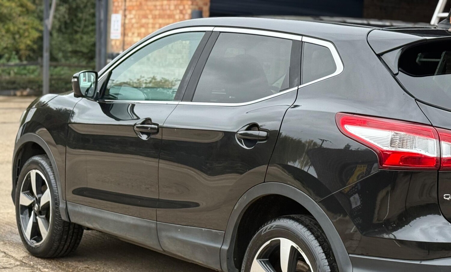 Used Nissan Qashqai 2017 for sale - 76253172: Photo 33