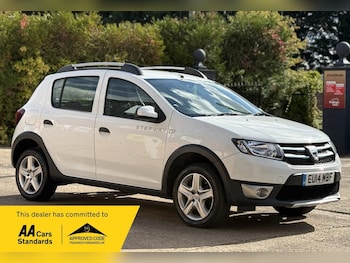2014 (14) - 0.9 TCe Laureate Euro 5 5dr