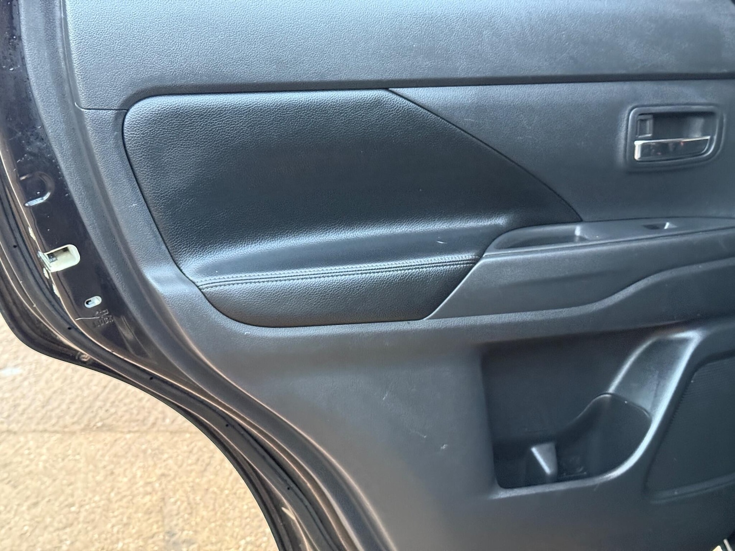 Used Mitsubishi Outlander 2014 for sale - 77226124: Photo 37