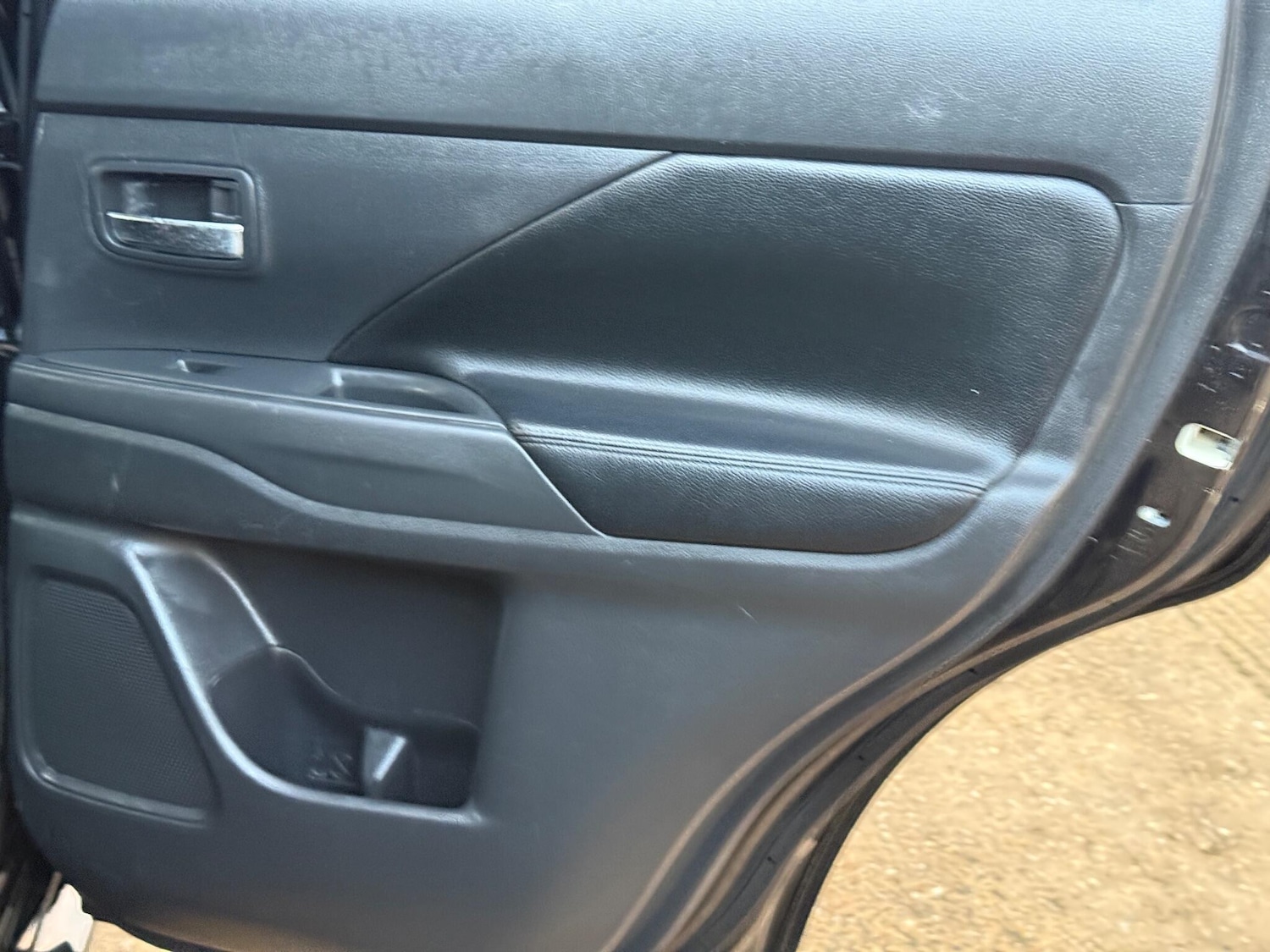 Used Mitsubishi Outlander 2014 for sale - 77226124: Photo 40