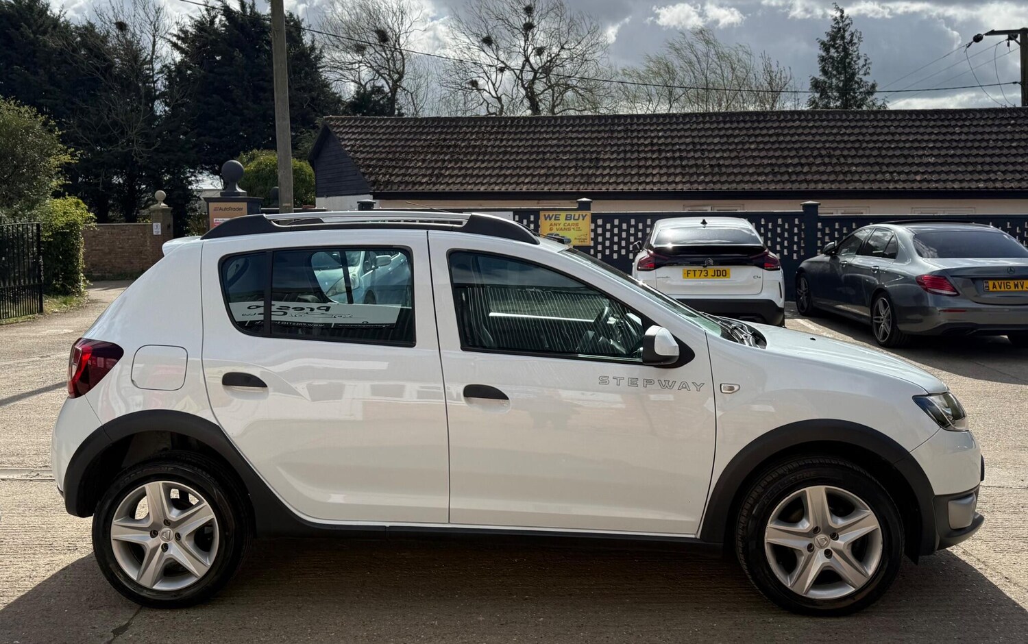 Used Dacia Sandero Stepway 2015 for sale - 78053642: Photo 12