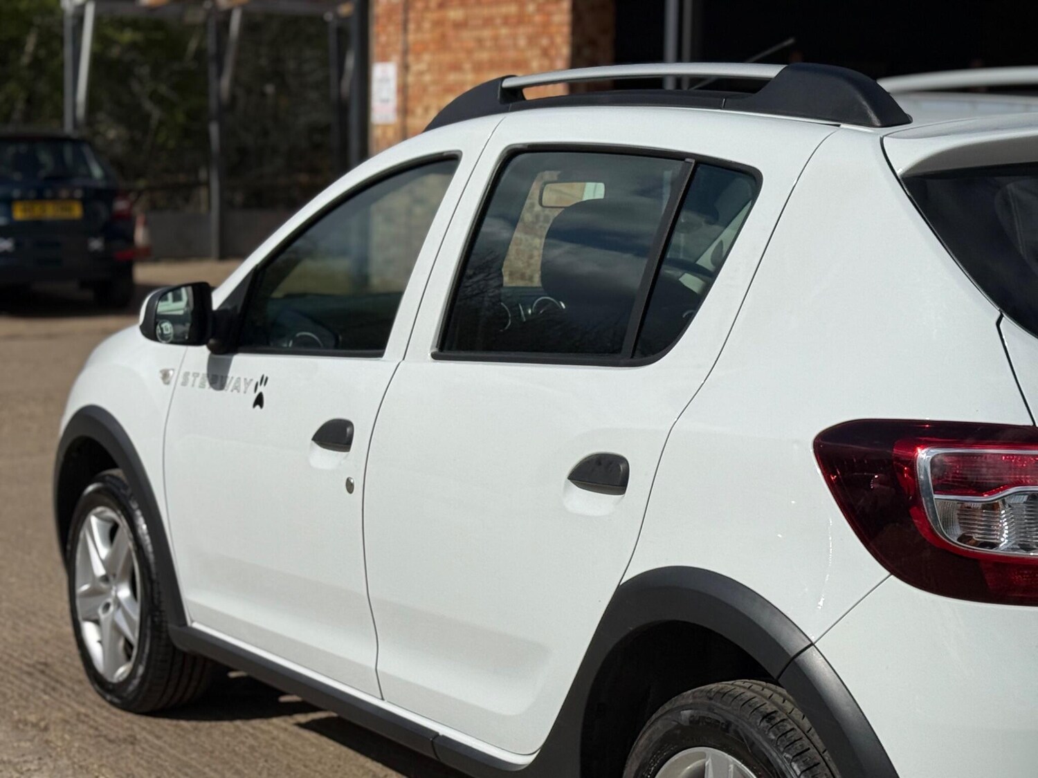 Used Dacia Sandero Stepway 2015 for sale - 78053642: Photo 28