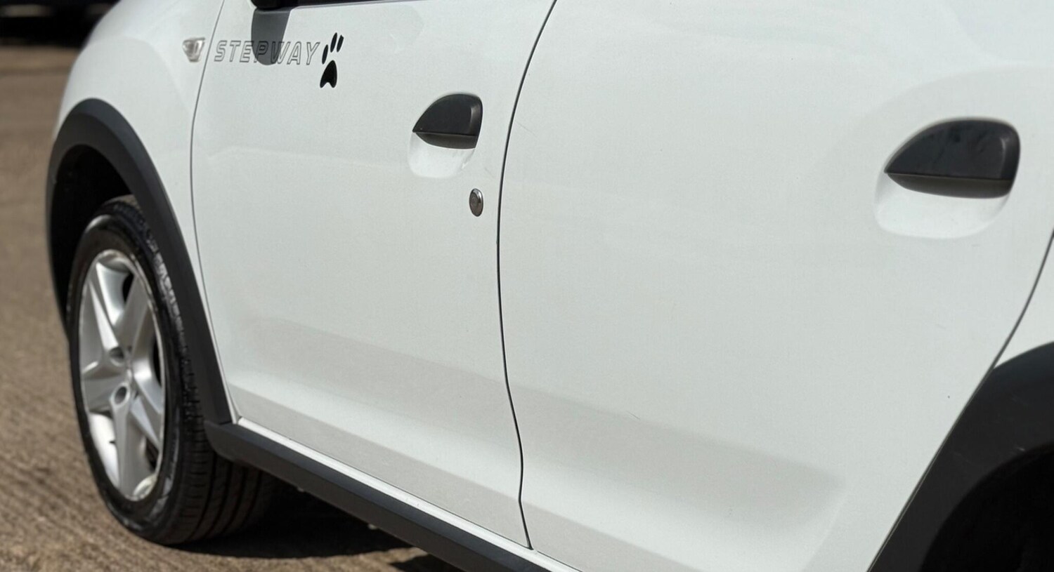 Used Dacia Sandero Stepway 2015 for sale - 78053642: Photo 29