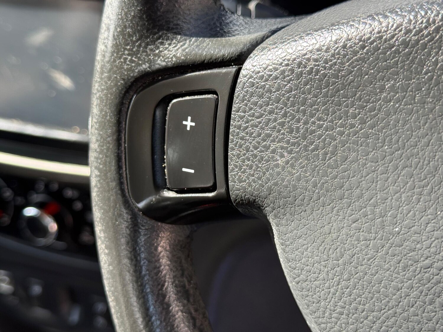 Used Dacia Sandero Stepway 2015 for sale - 78053642: Photo 42