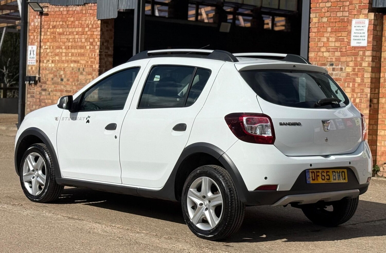 Used Dacia Sandero Stepway 2015 for sale - 78053642: Photo 9
