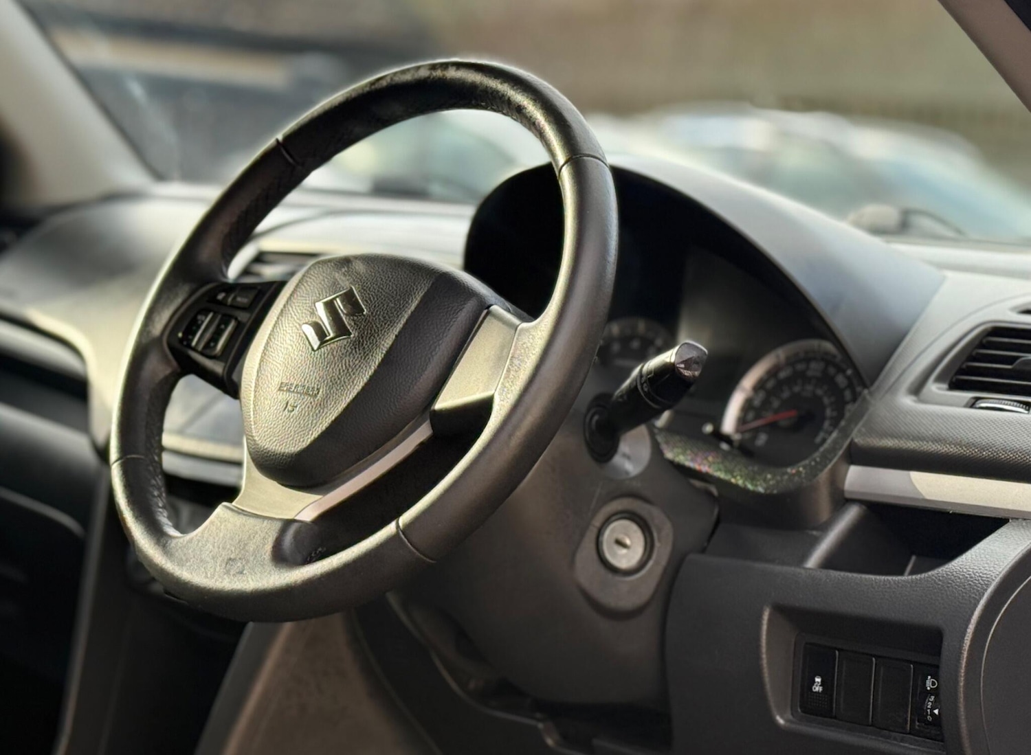 Used Suzuki Swift 2012 for sale - 77128685: Photo 13