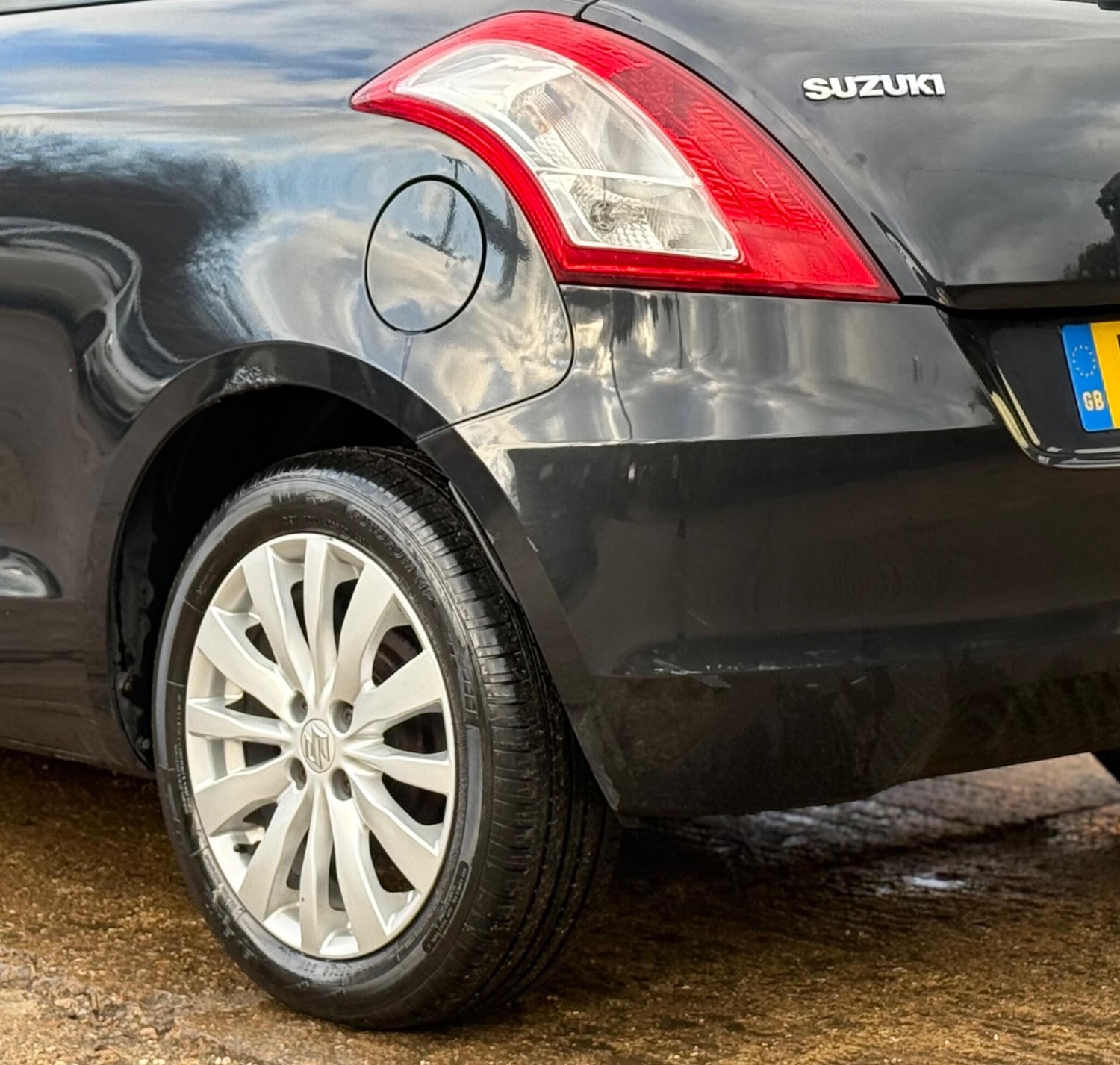 Used Suzuki Swift 2012 for sale - 77128685: Photo 30