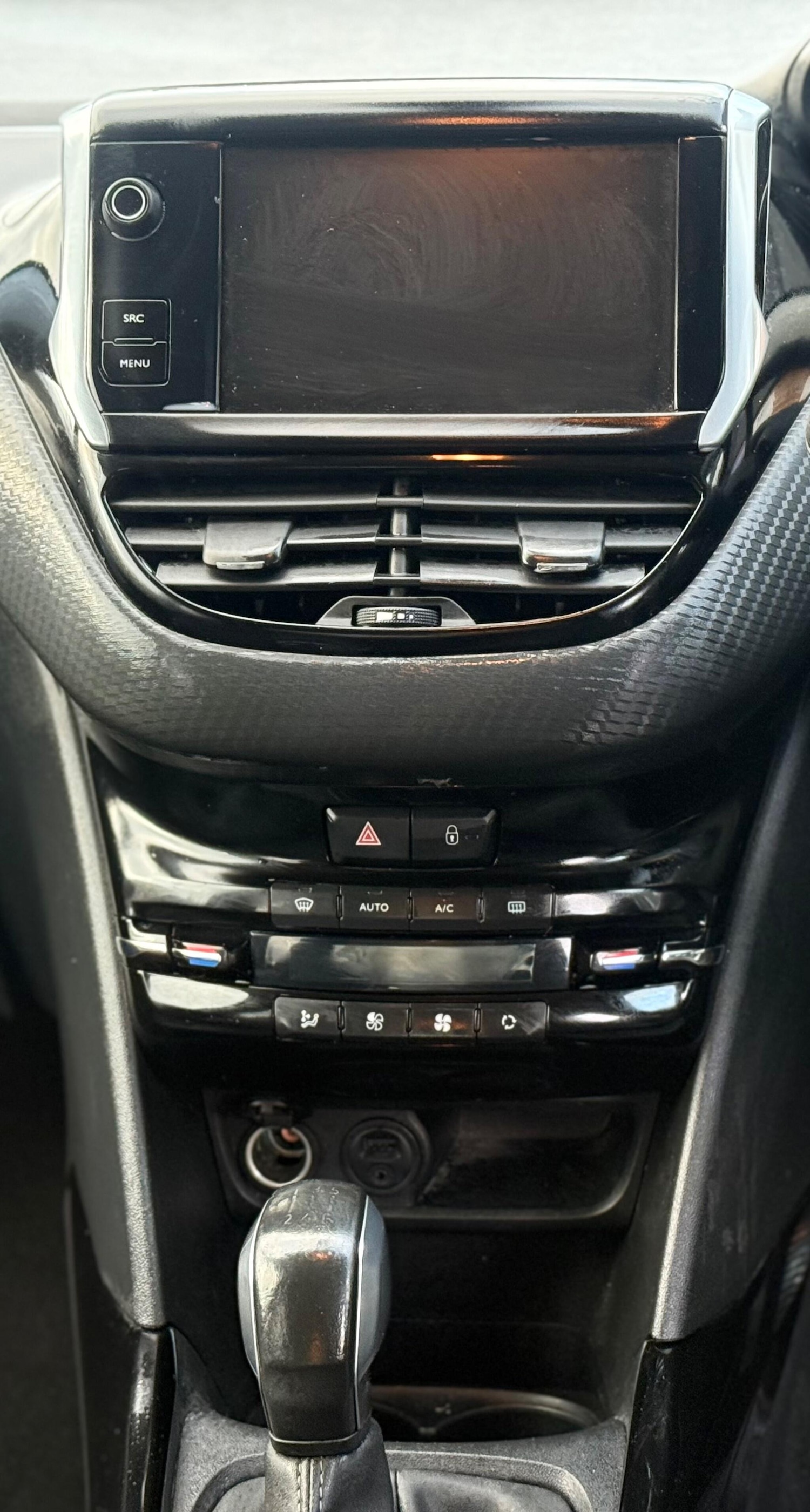 Used Peugeot 2008 2016 for sale - 77533642: Photo 20