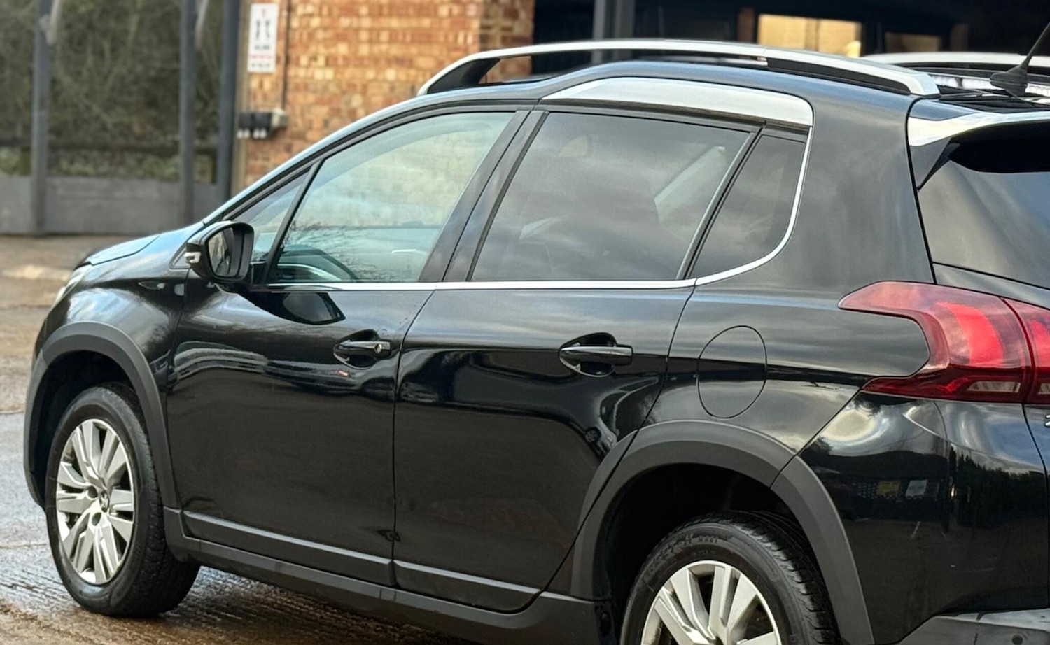 Used Peugeot 2008 2016 for sale - 77533642: Photo 34