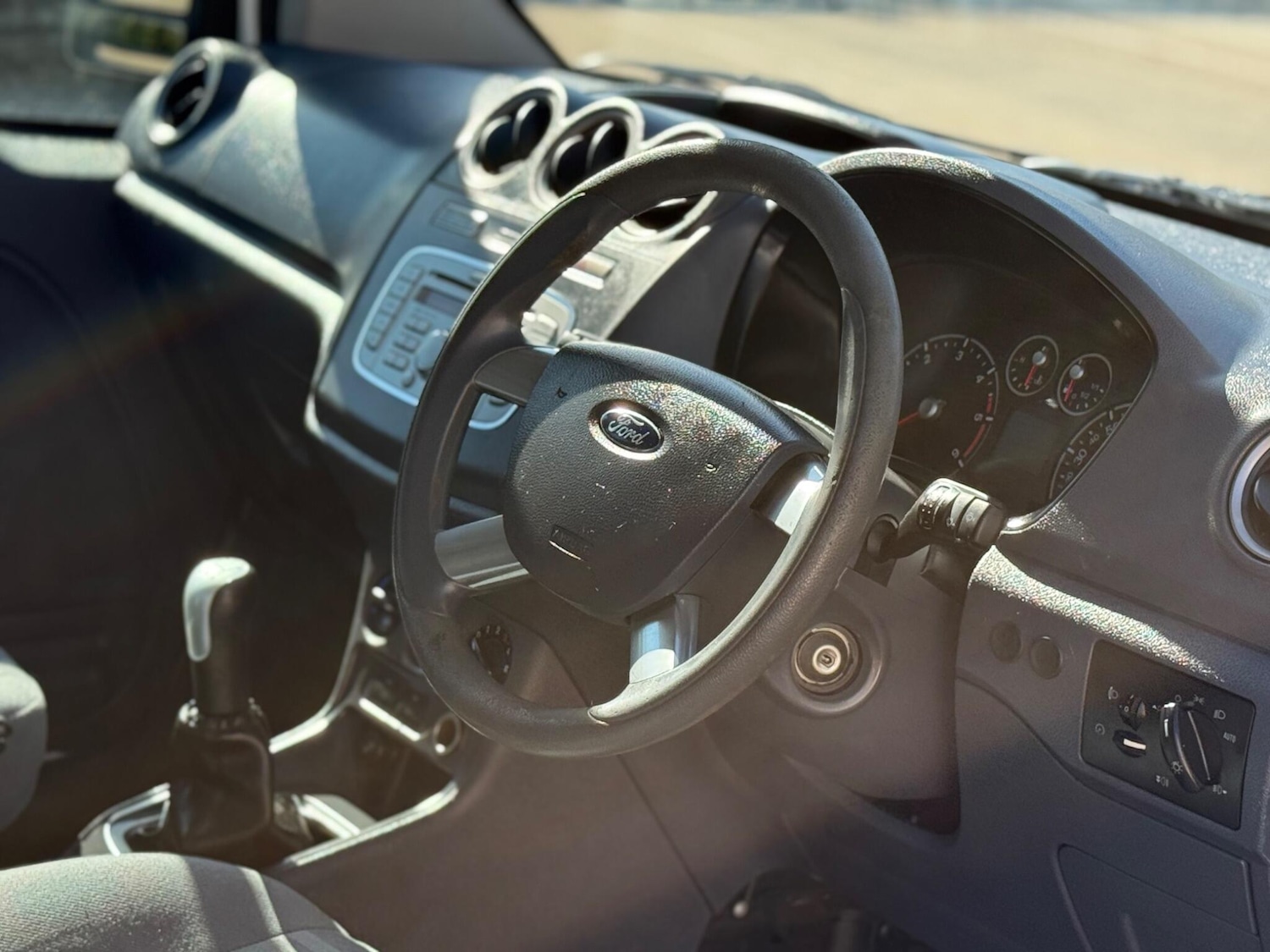 Used Ford Transit Connect 2011 for sale - 77976100: Photo 13