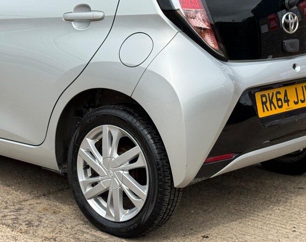 Used Toyota AYGO 2014 for sale - 75517504: Photo 21