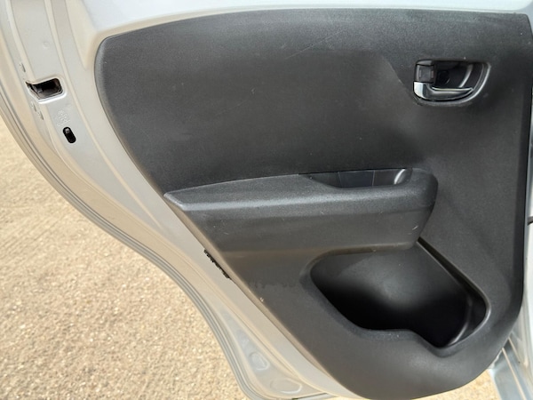 Used Toyota AYGO 2014 for sale - 75517504: Photo 30