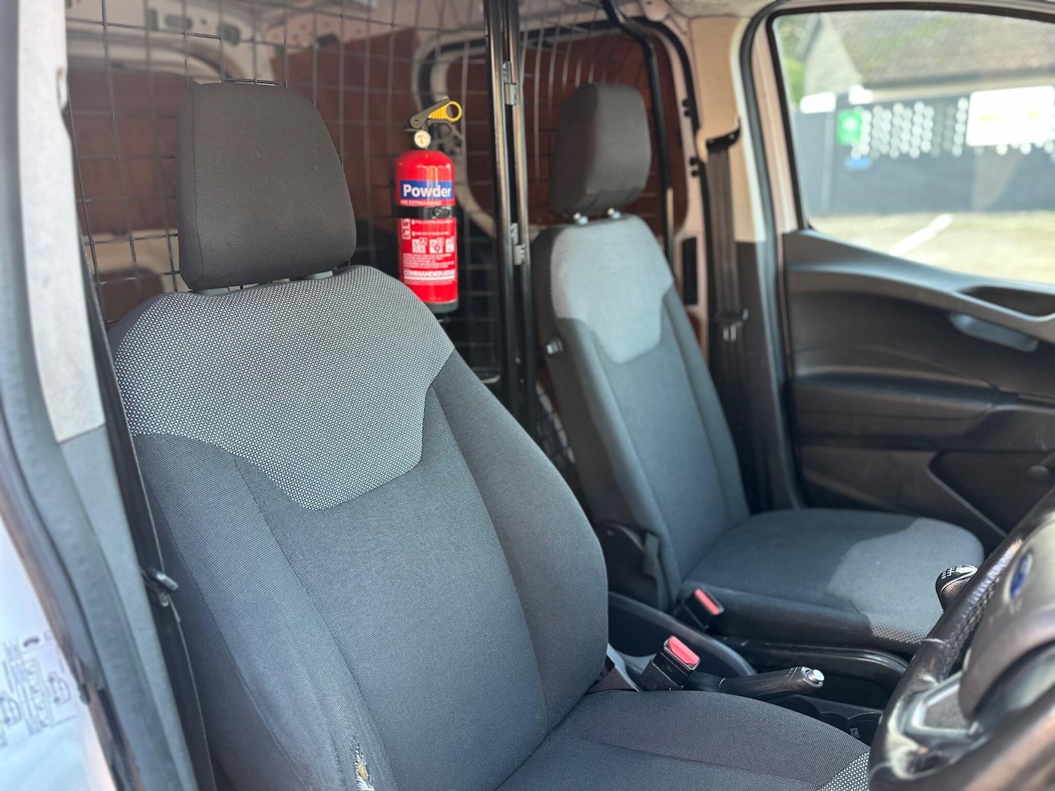 Used Ford Transit Courier 2020 for sale - 78163004: Photo 31