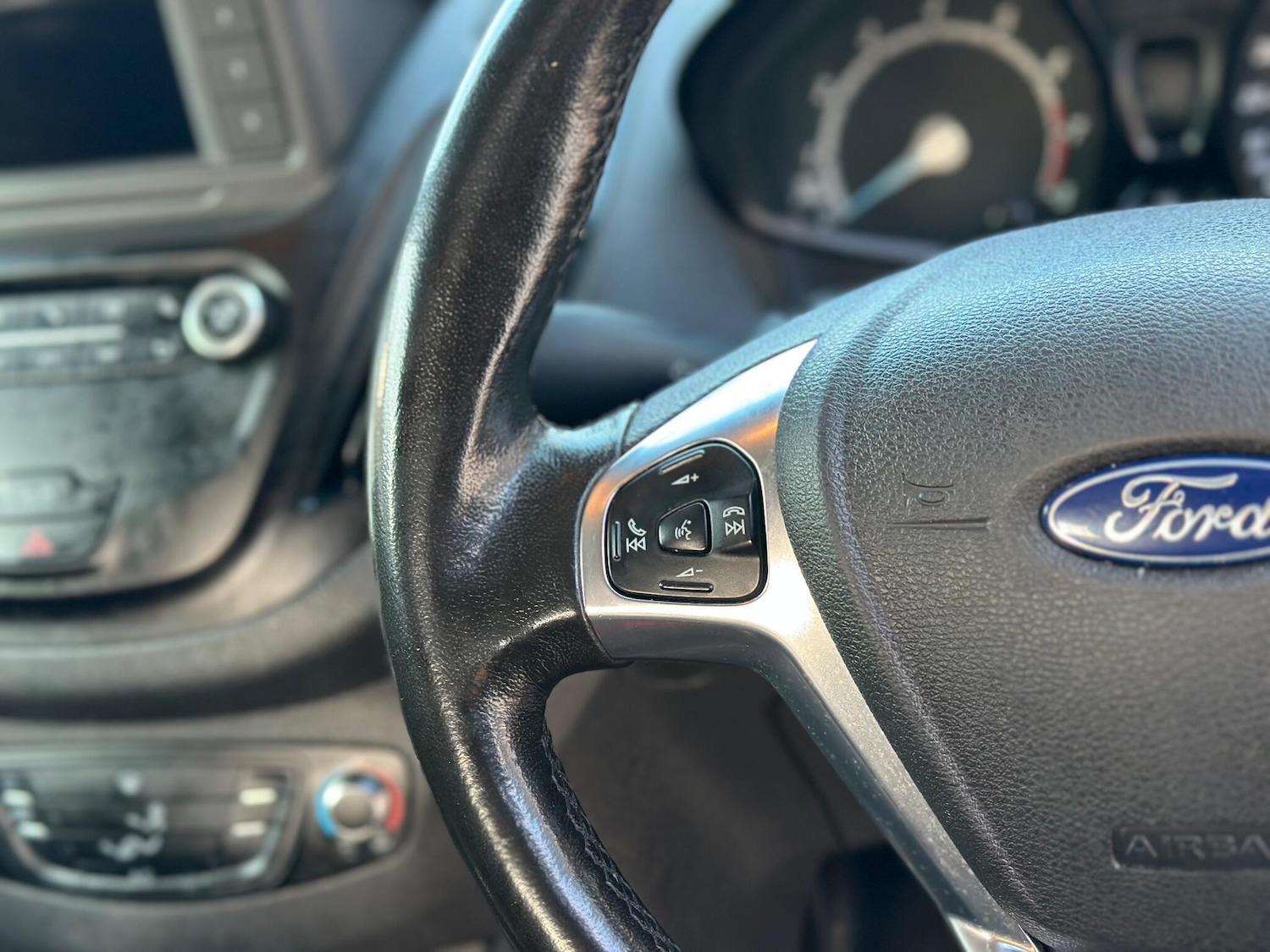 Used Ford Transit Courier 2020 for sale - 78163004: Photo 37