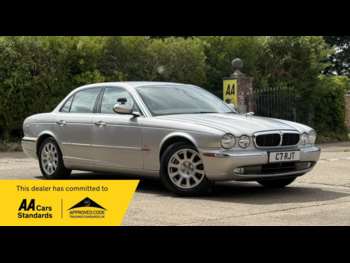 (53) - 3.0 XJ6 4dr