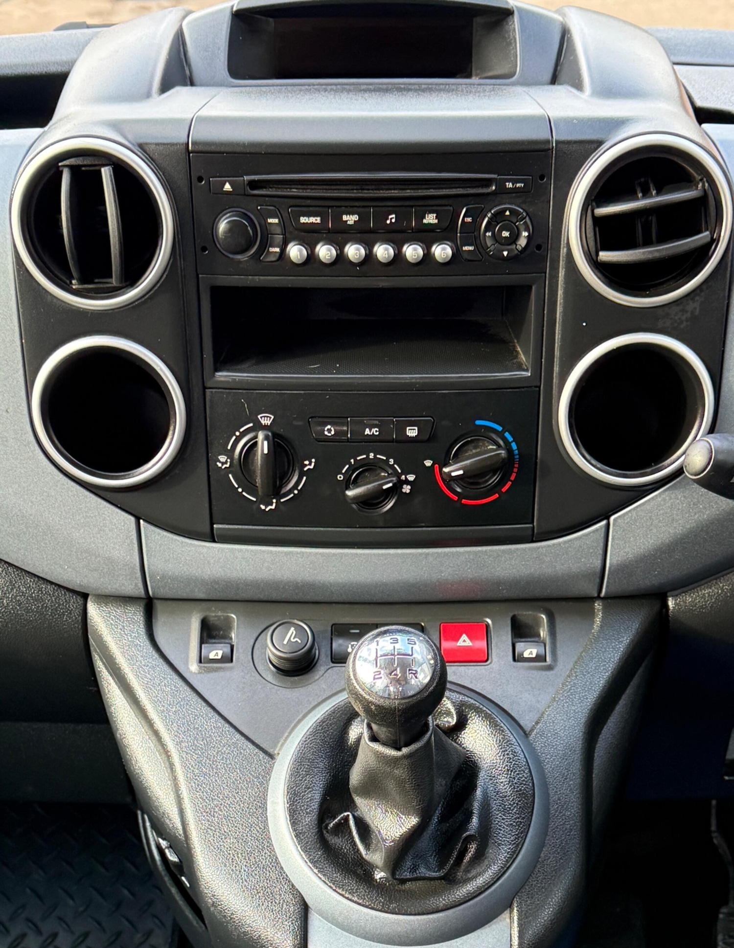 Used Peugeot Partner Tepee 2012 for sale - 77310931: Photo 21