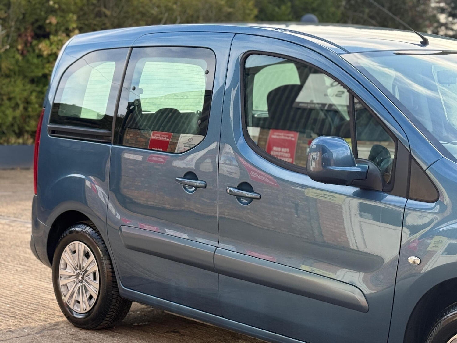 Used Peugeot Partner Tepee 2012 for sale - 77310931: Photo 24