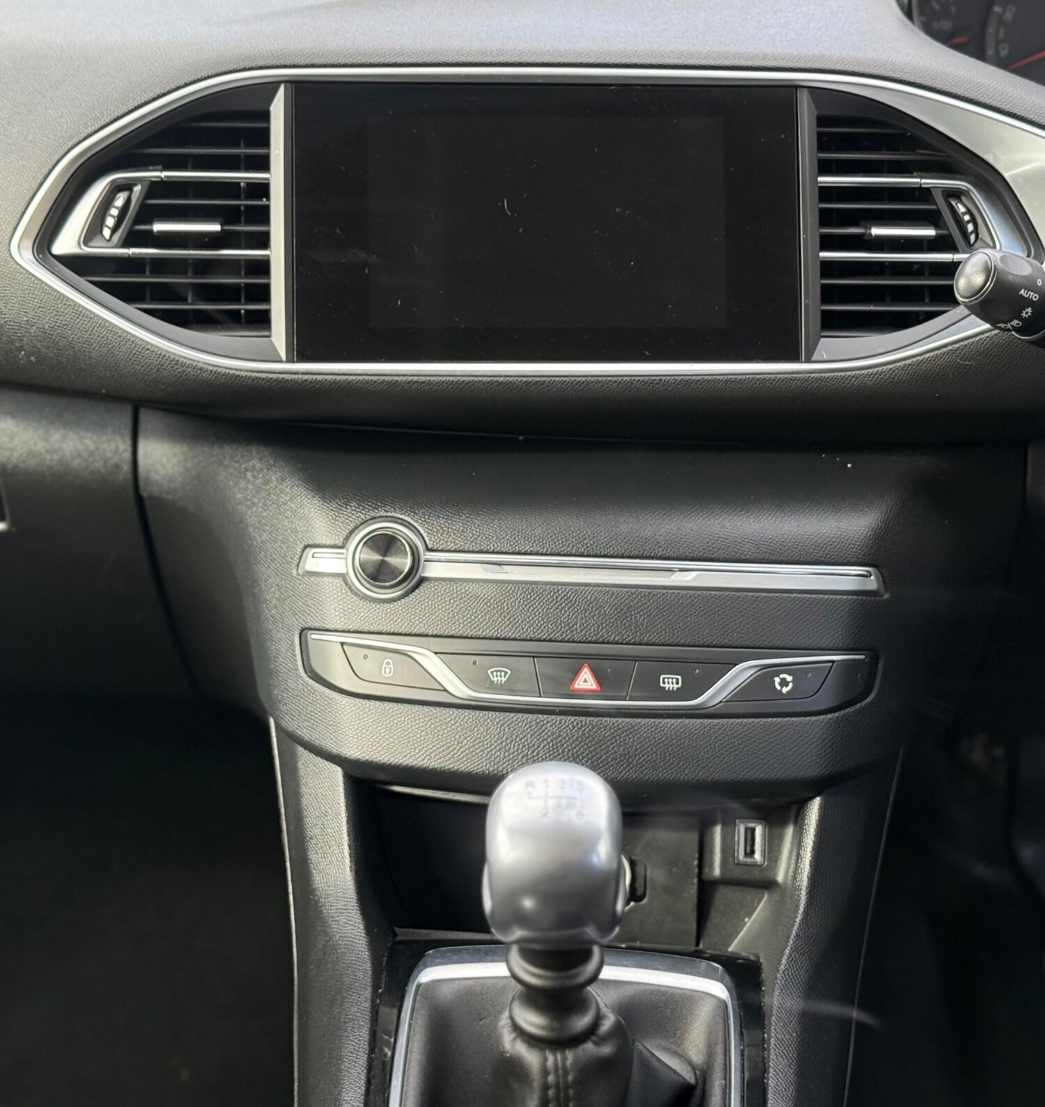 Used Peugeot 308 SW 2019 for sale - 76461961: Photo 25