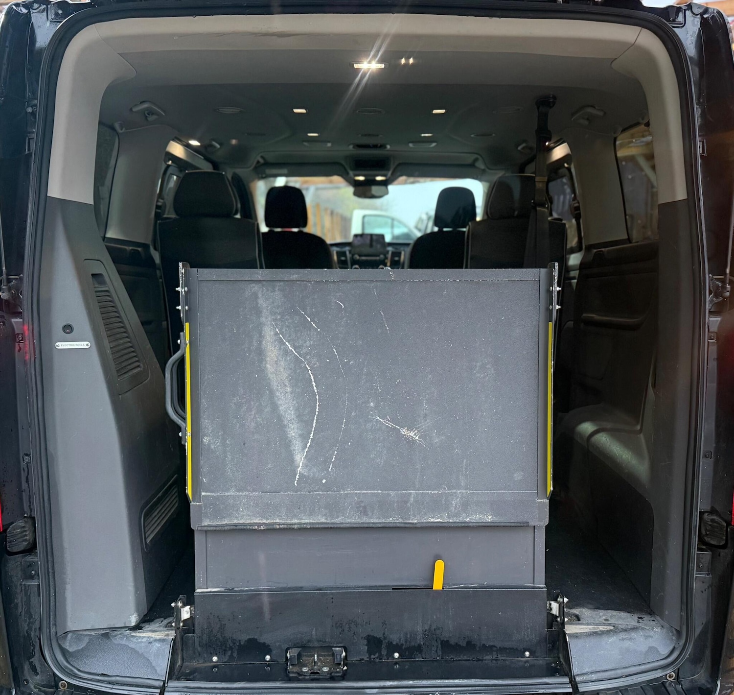 Used Ford Tourneo Custom 2018 for sale - 76577450: Photo 12